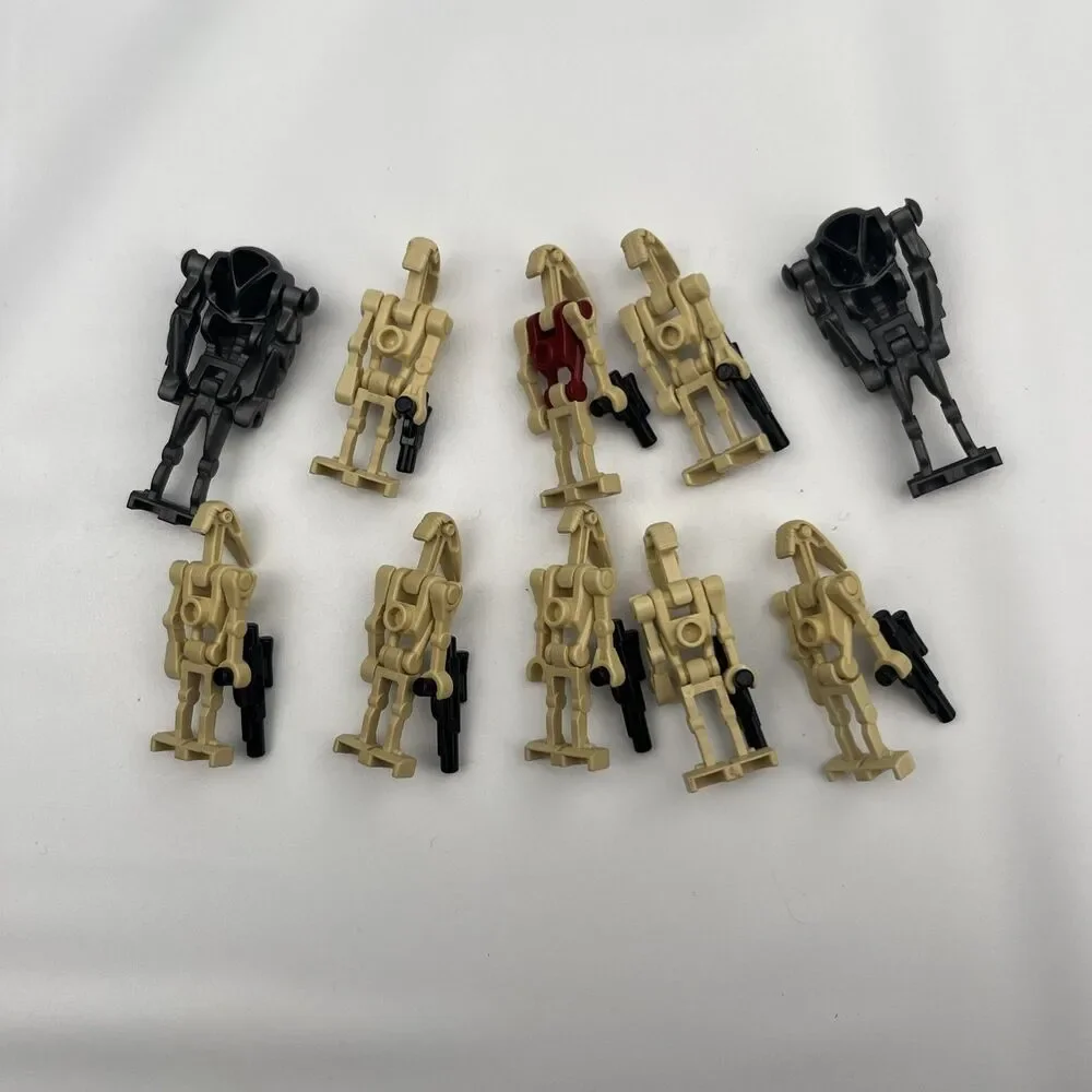 Rare LEGO Star Wars Battle Droid Lot of 8 and 2 super battle droids